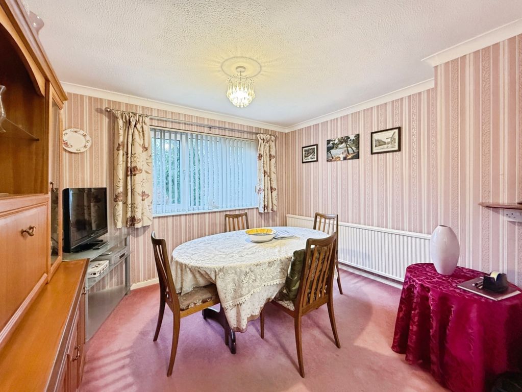 Property photo 3 of 19 Pbox-Img.Jpeg