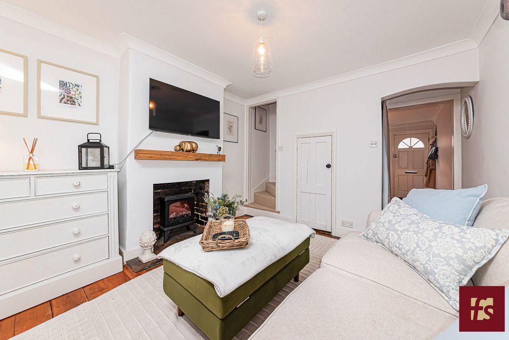 Property photo 2 of 22