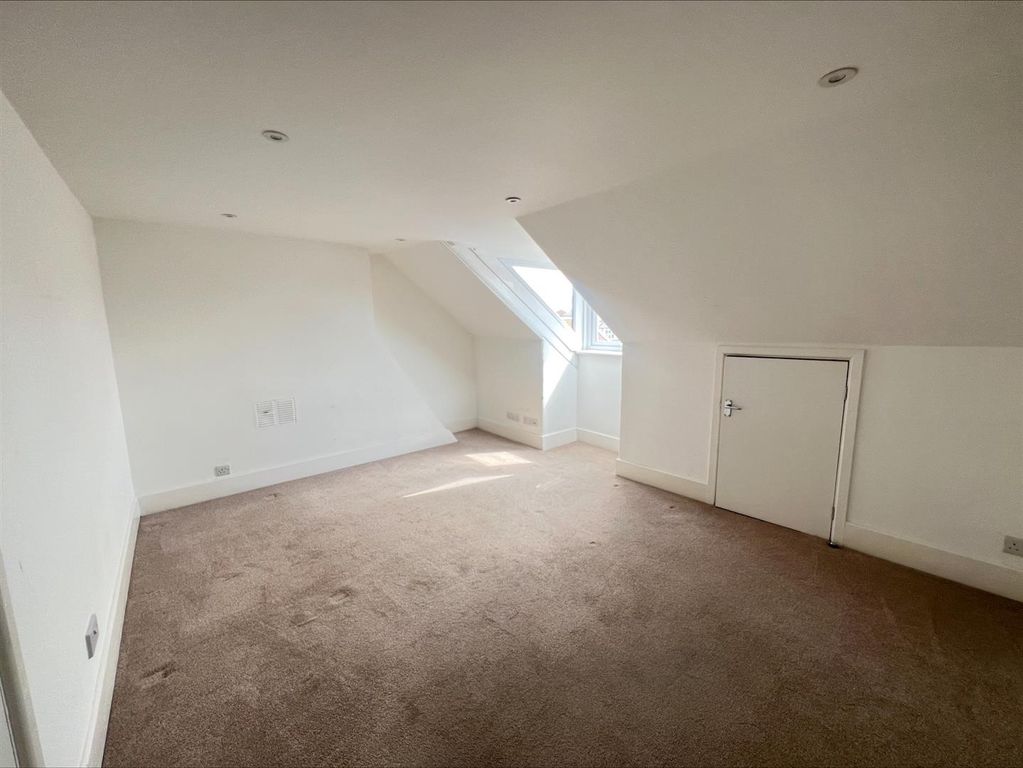 Property photo 2 of 12 Living Room 2 - Bayford Road.Jpeg