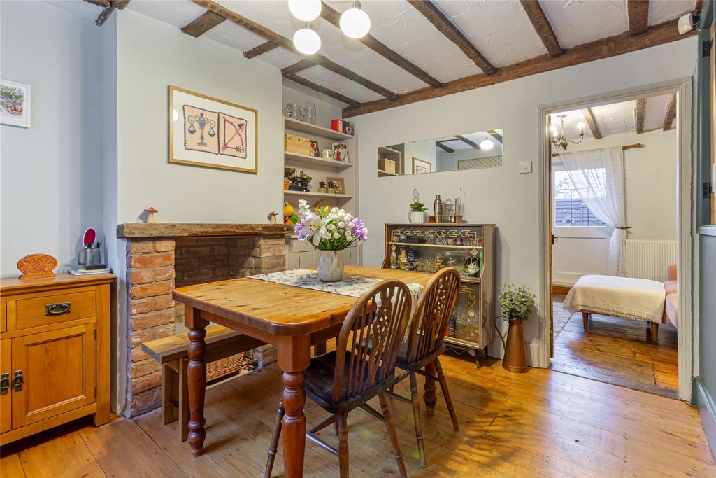 Property photo 3 of 18 Dining-Room-1.Jpg