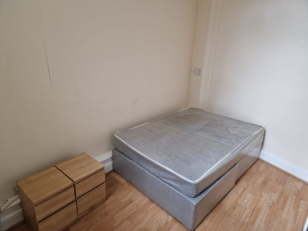 Property photo 3 of 3