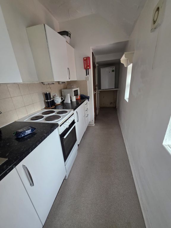 Additional image 5 of 2 bed flat to rentMostyn Ave, Llandudno LL30