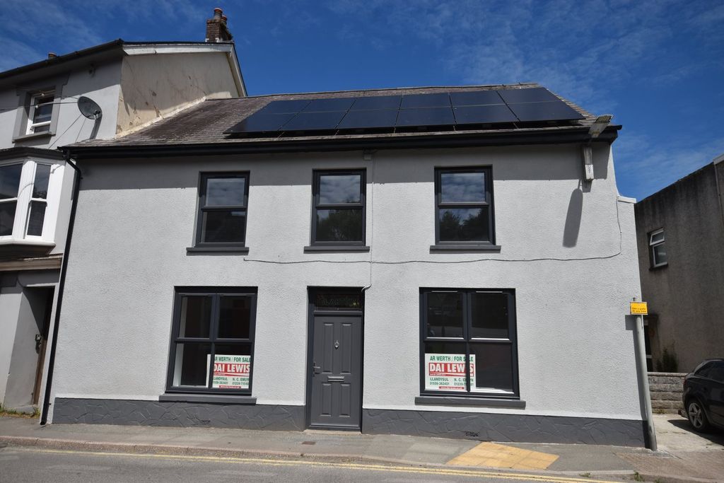 Property photo 1 of 13