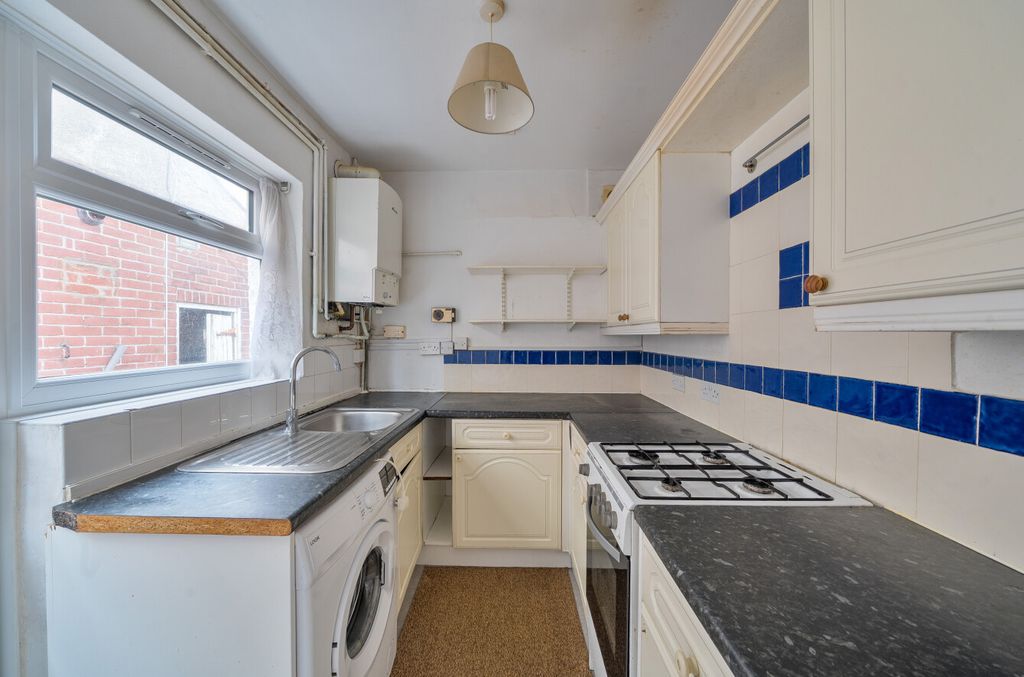 Property photo 3 of 10 1400986-20-6968F4...