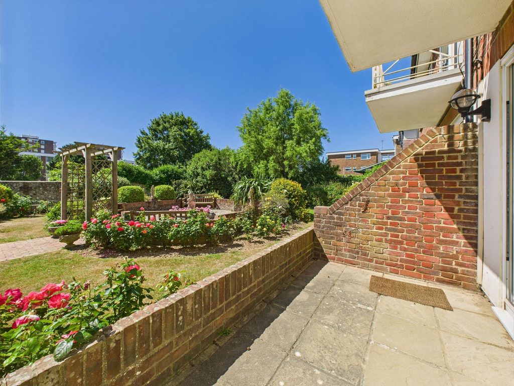 Property photo 3 of 16