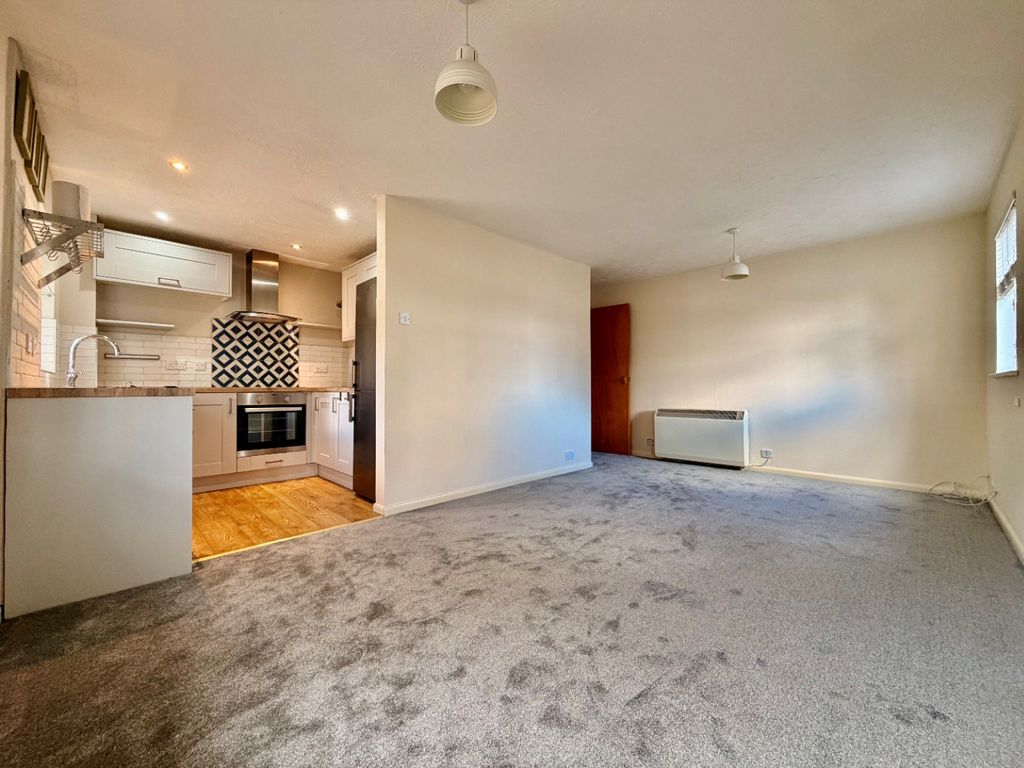 Property photo 3 of 8 5354913