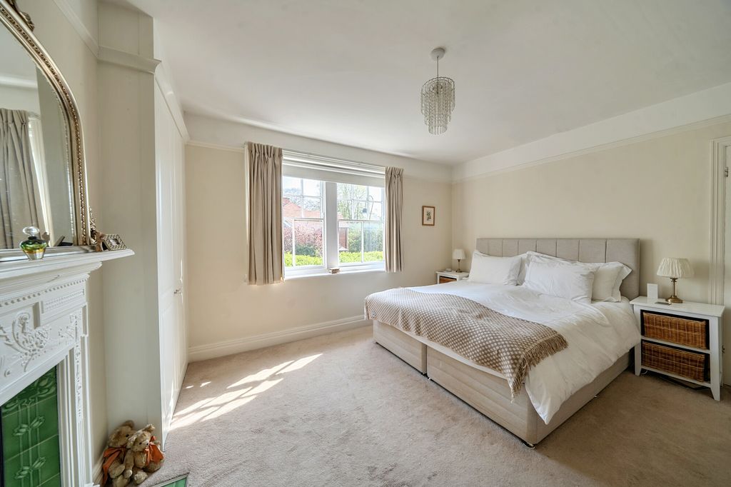 Additional image 9 of 5 bed semi-detached house for saleWoodstock Road, Oxford OX2