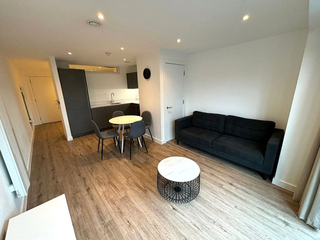 Property photo 3 of 10 Picture No. 01