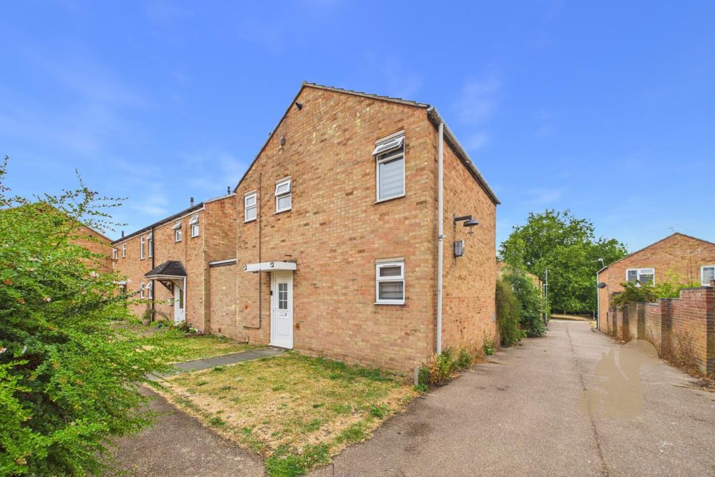 Property photo 1 of 17 Front