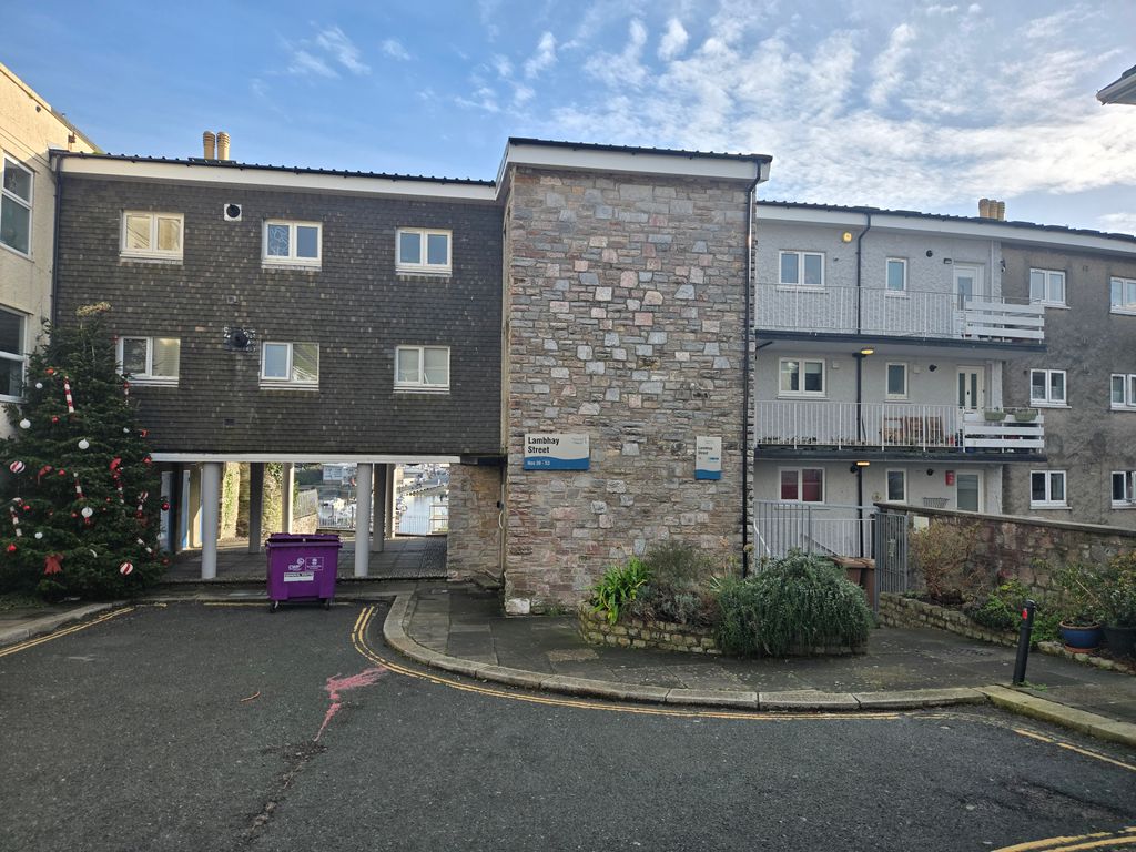 Property photo 1 of 26