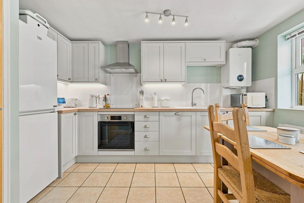 Property photo 1 of 34