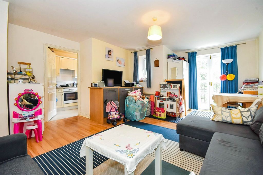 Property photo 2 of 7