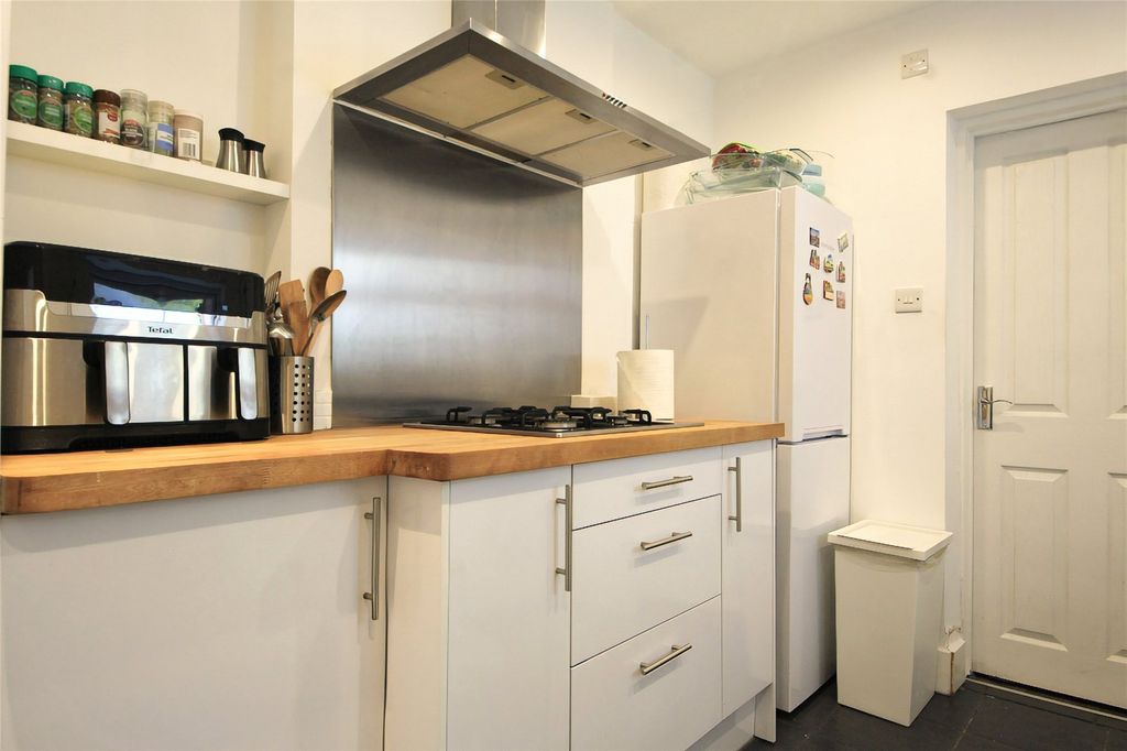 Property photo 3 of 24 Picture No. 27