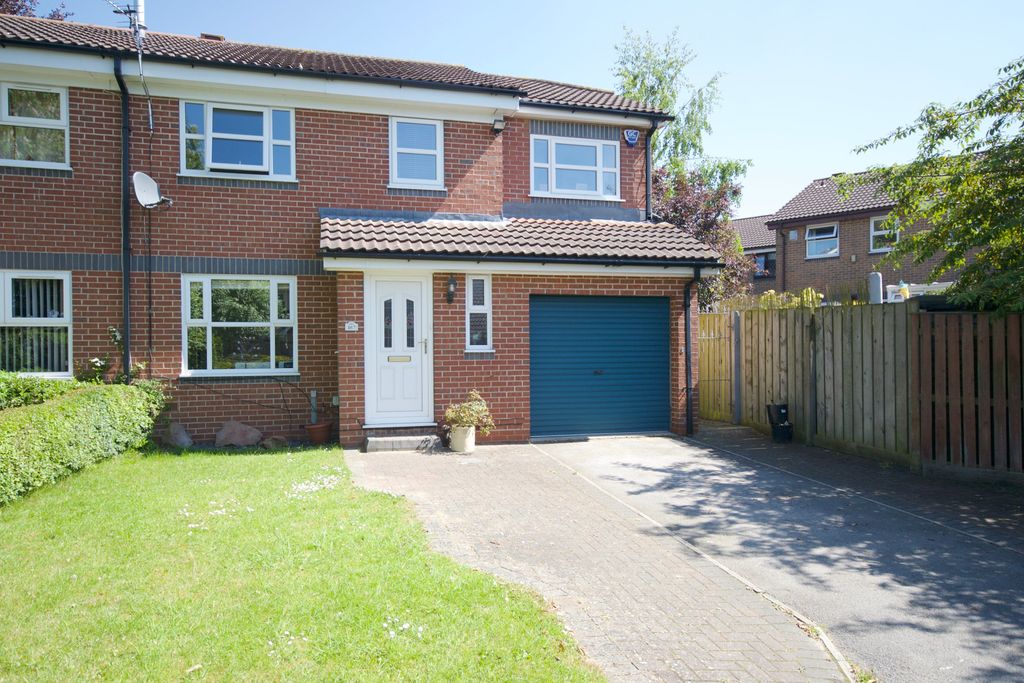 Property photo 1 of 9