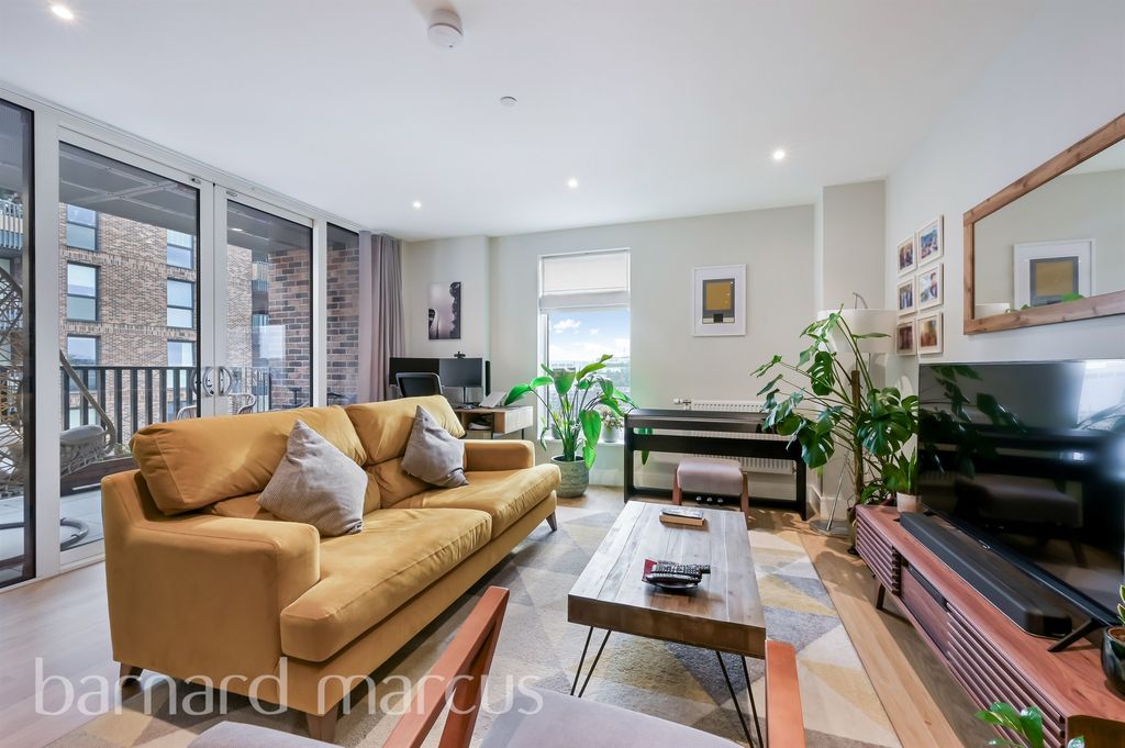 Property photo 1 of 9