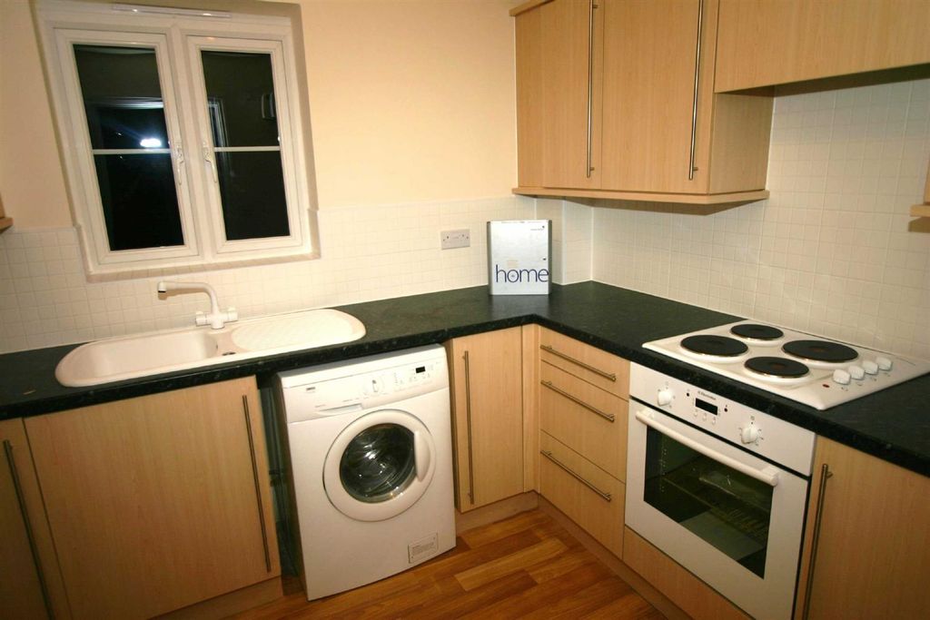 Property photo 3 of 5