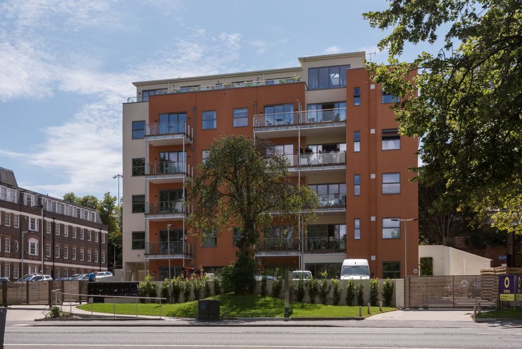 Property photo 1 of 9