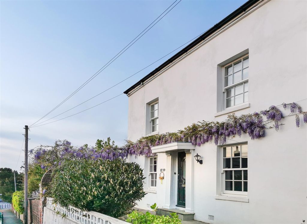 Property photo 1 of 28 Front