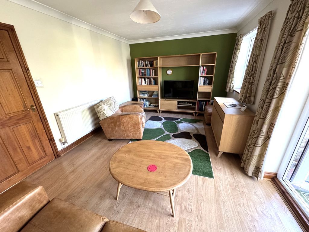 Property photo 2 of 8 Photo 2