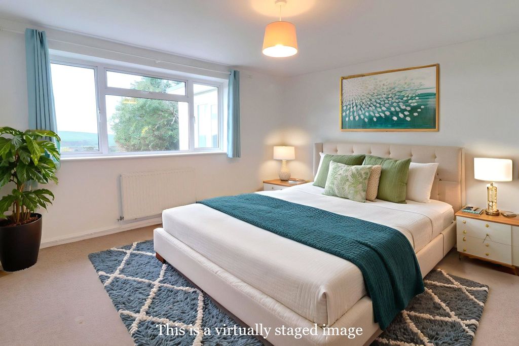 Property photo 3 of 14 3 - Picture No. 15