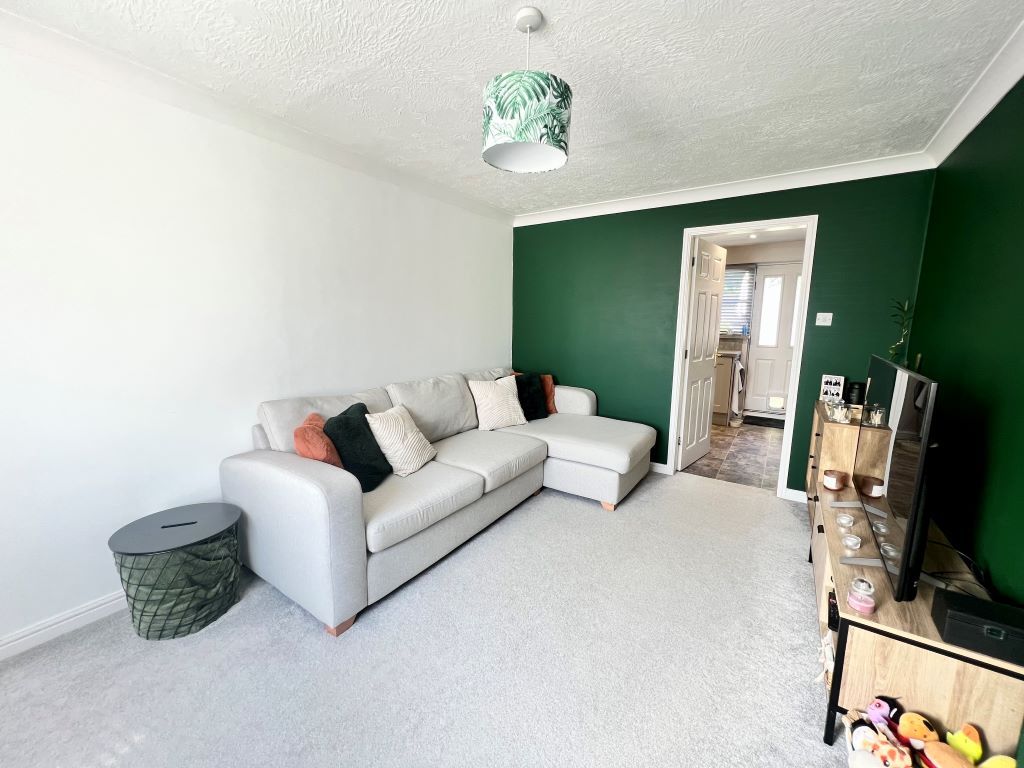 Property photo 3 of 11