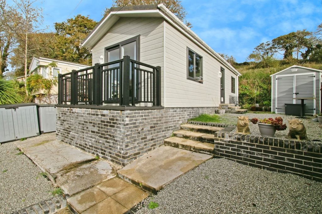 Property photo 1 of 12 Photo