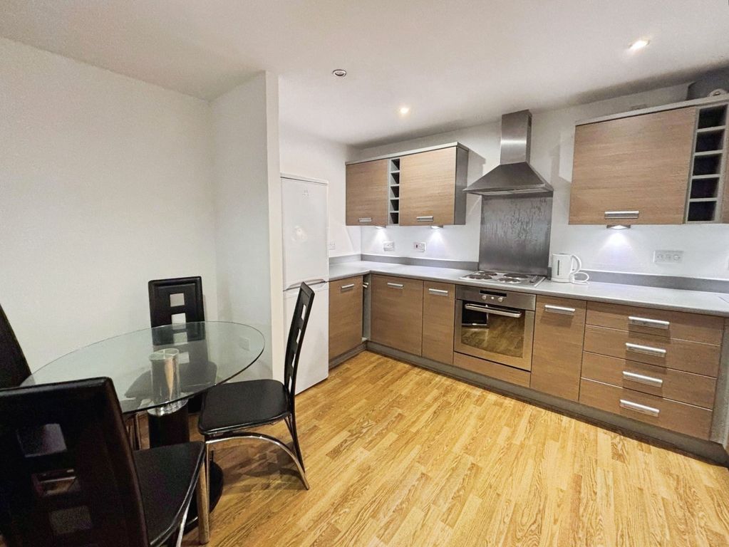 Property photo 2 of 8 Picture No. 40