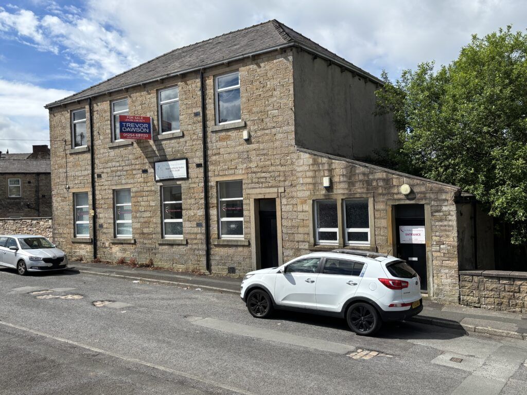 Property photo 1 of 7