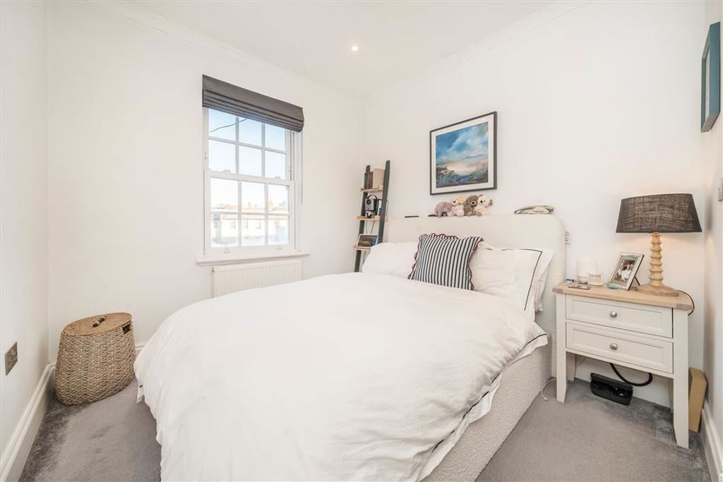 Property photo 3 of 6