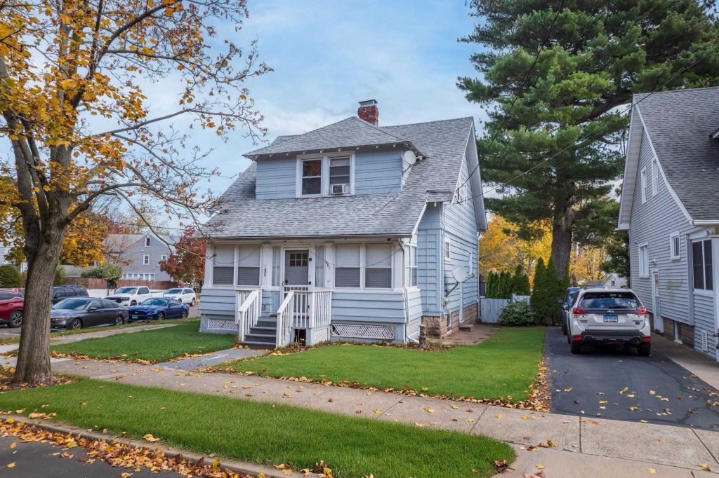 Property photo 1 of 20