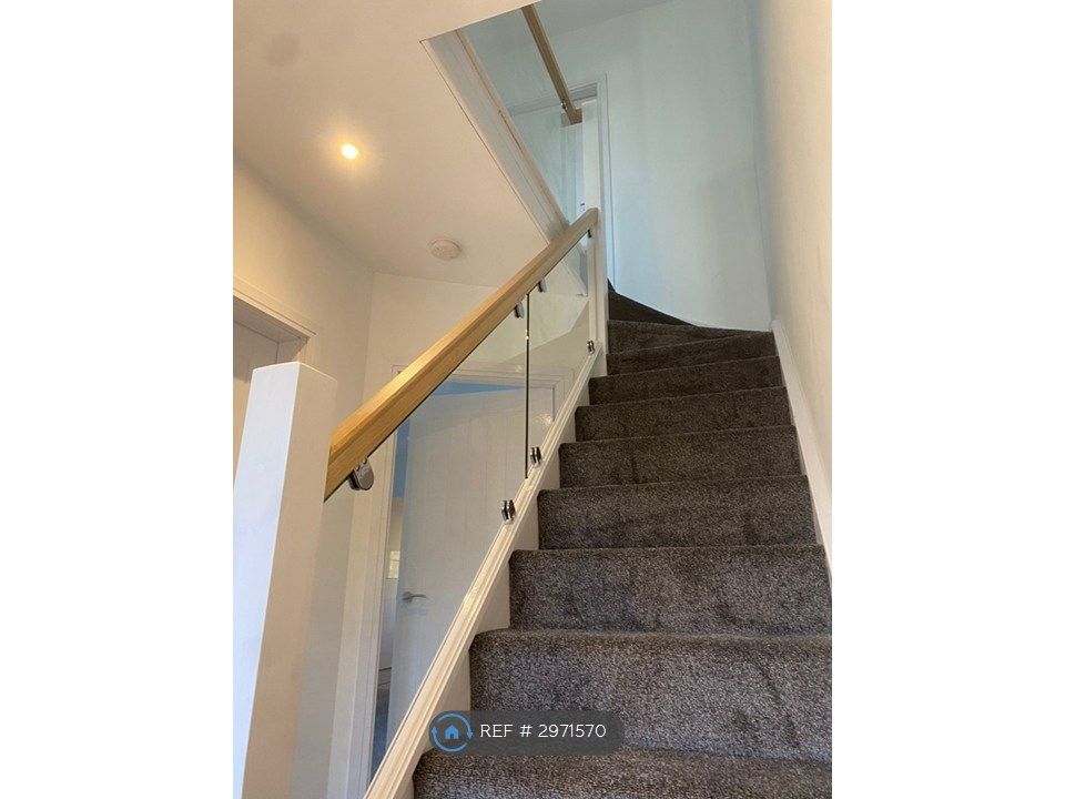Property photo 2 of 10 Stairs