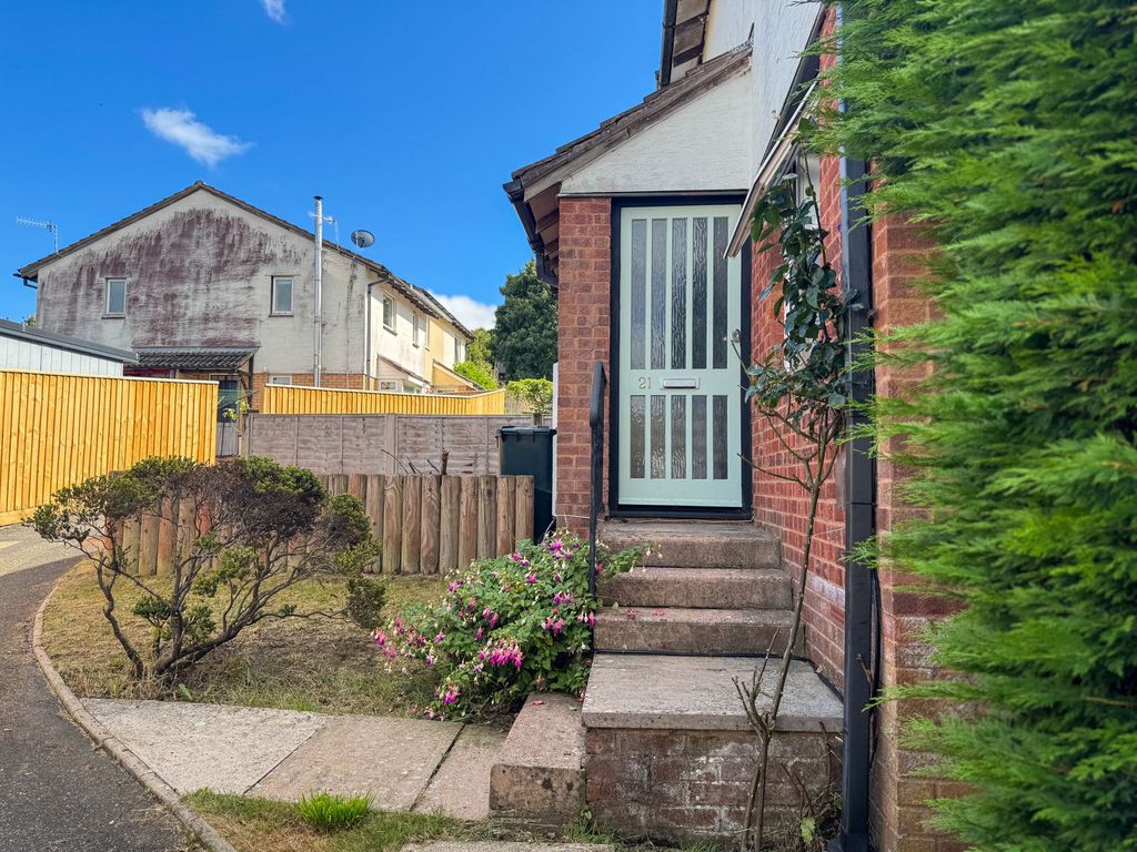 Property photo 2 of 15