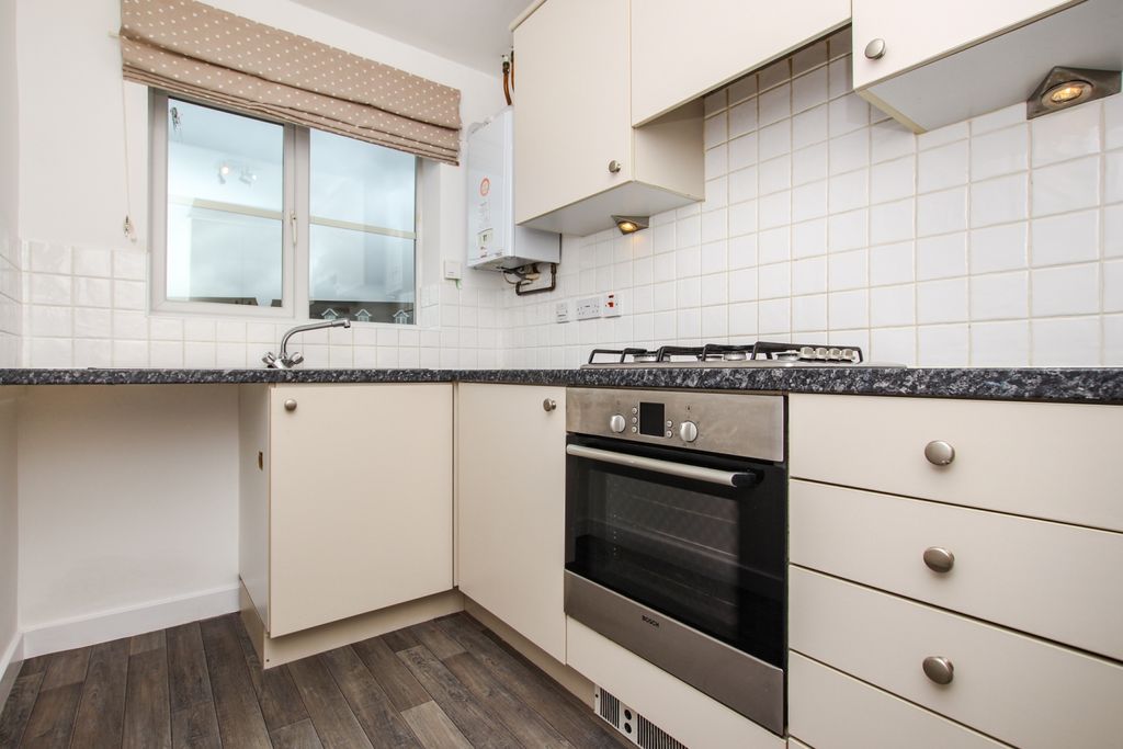 Property photo 2 of 10 Img_5173