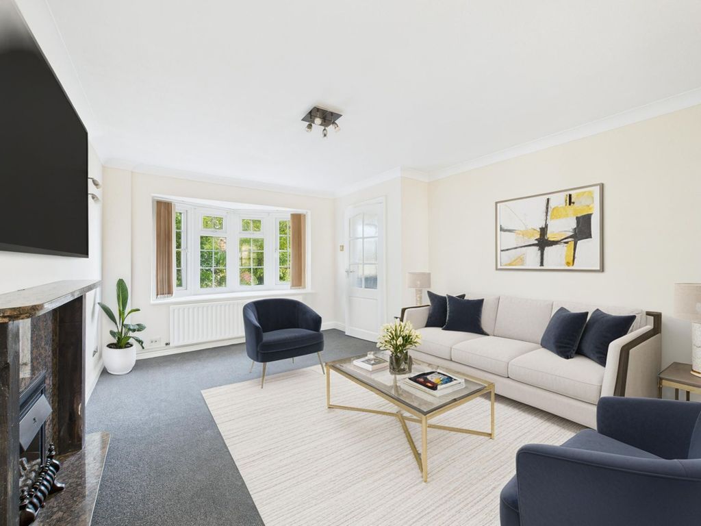 Property photo 3 of 18 Lounge (Virtually Furnished)