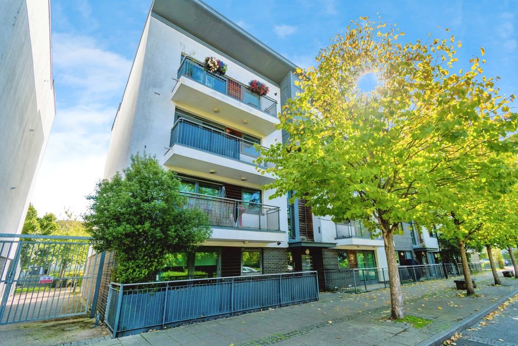 Property photo 1 of 14 Photo