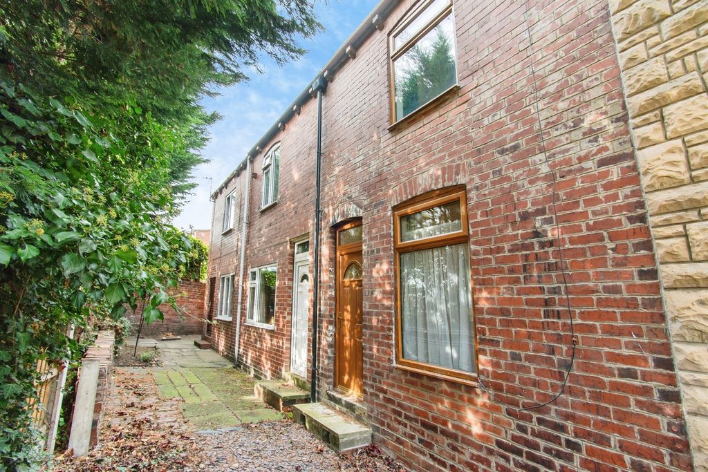 Property photo 1 of 11