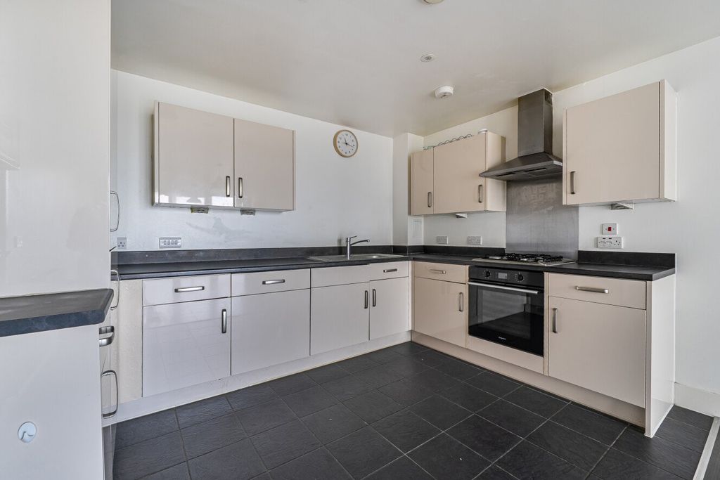 Property photo 2 of 16 Picture No. 07
