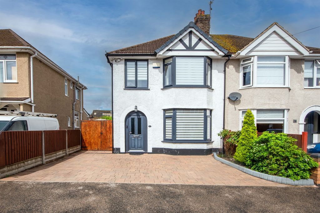 Property photo 1 of 17