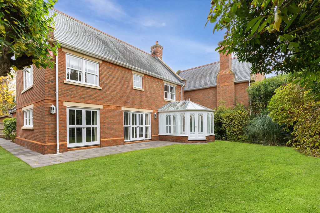 Property photo 3 of 23 Image