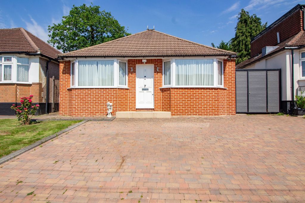 Property photo 1 of 31