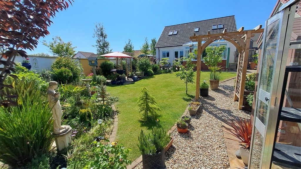 Property photo 2 of 24 Picture No. 07