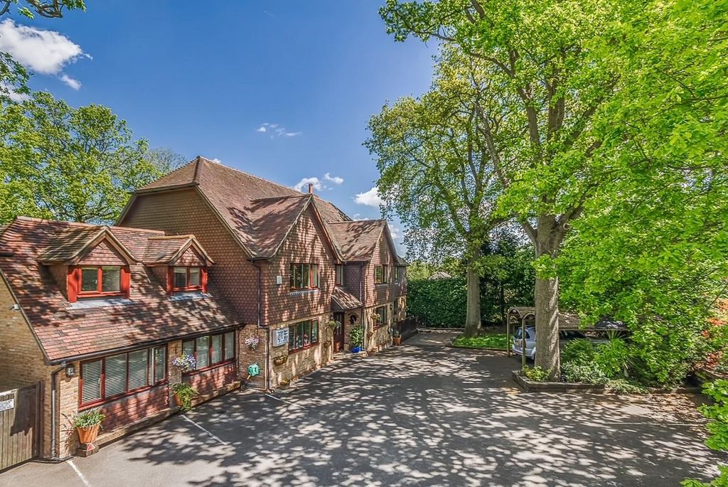 Property photo 1 of 45 Gated Drive