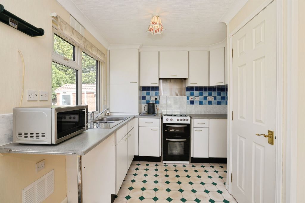Property photo 2 of 14