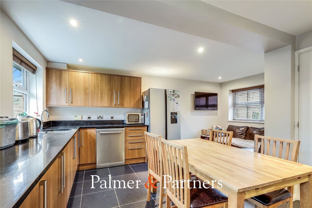 Property photo 2 of 20 Picture No. 06