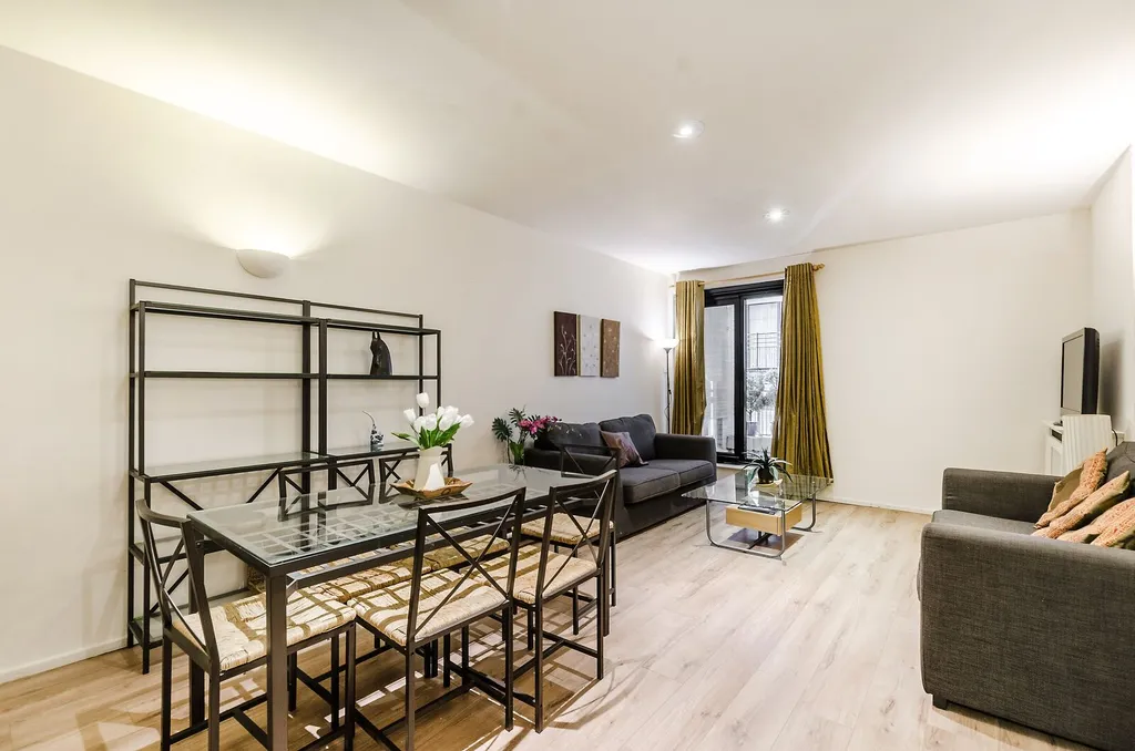 Cromwell Road, South Kensington, London SW7 – pohled 3