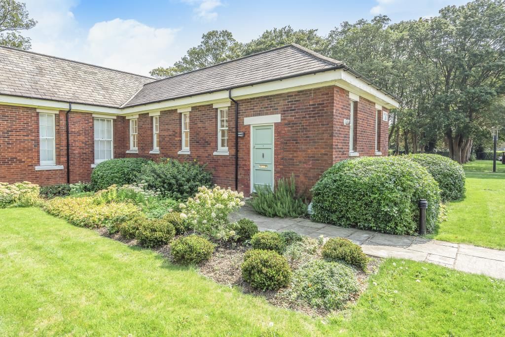 Property photo 1 of 10 External View