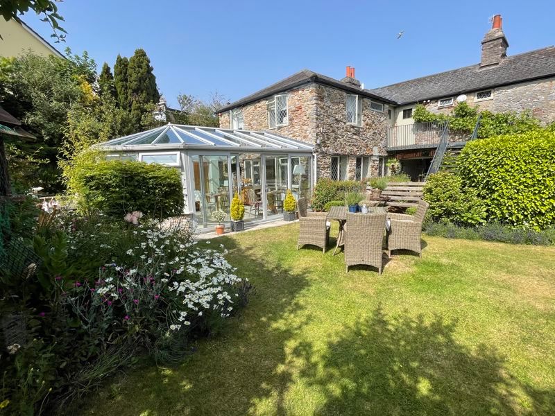 Property photo 2 of 30 Photo 19