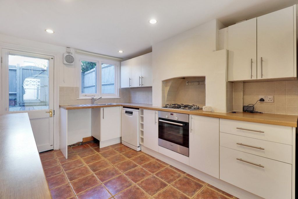Property photo 3 of 13 Kitchen