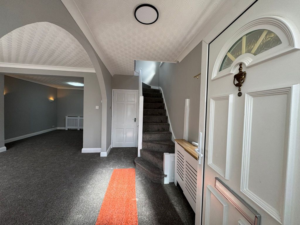 Property photo 2 of 16 Abbots Drive Ha0 3Sj (6)