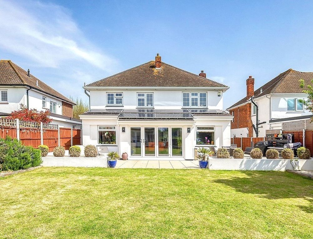 Property photo 2 of 41 Picture No. 51